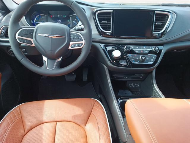 2025 Chrysler Pacifica Hybrid PACIFICA PLUG-IN HYBRID PINNACLE