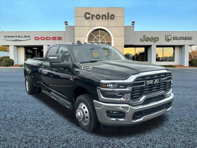 2025 RAM Ram 3500 RAM 3500 TRADESMAN CREW CAB 4X2 8 BOX