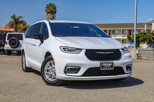 2025 Chrysler Pacifica PACIFICA SELECT