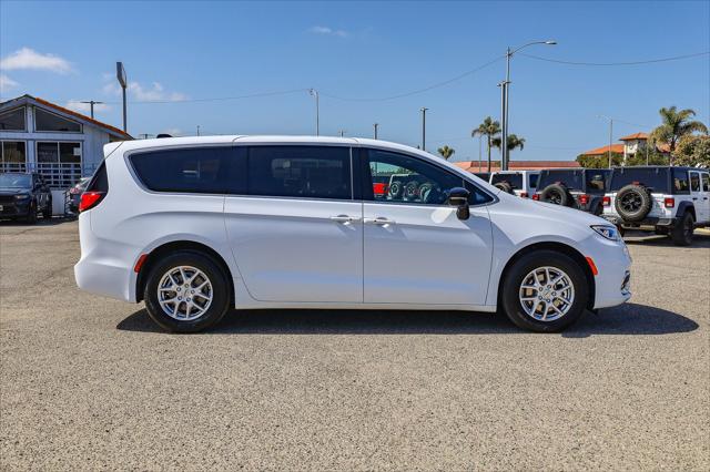 2025 Chrysler Pacifica PACIFICA SELECT