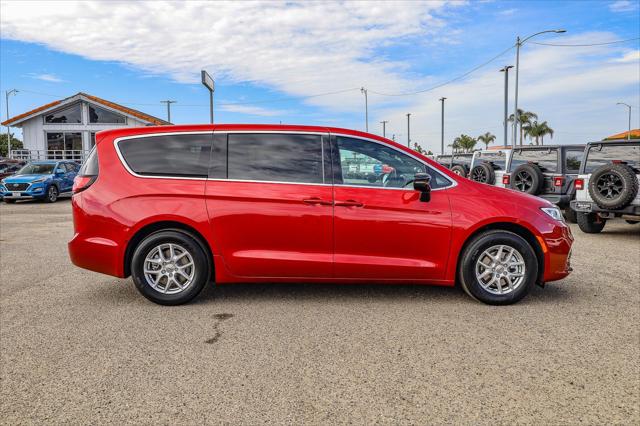 2025 Chrysler Pacifica PACIFICA SELECT