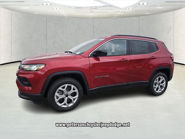 2025 Jeep Compass COMPASS LATITUDE 4X4