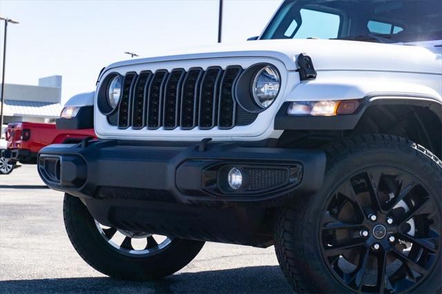 2025 Jeep Gladiator GLADIATOR NIGHTHAWK 4X4