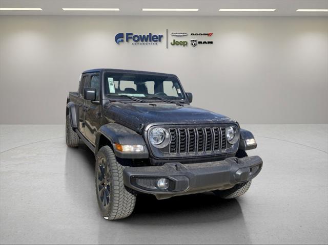 2025 Jeep Gladiator GLADIATOR NIGHTHAWK 4X4