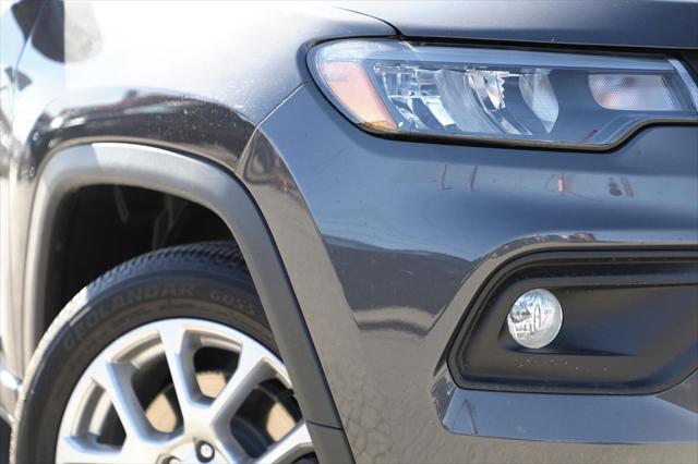 2024 Jeep Compass Latitude Lux FWD