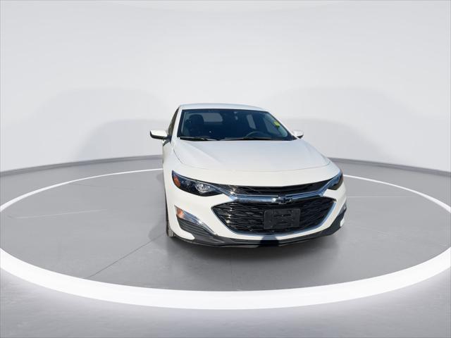 2023 Chevrolet Malibu FWD RS