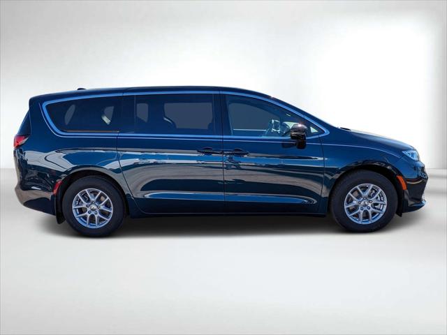 2025 Chrysler Pacifica PACIFICA SELECT