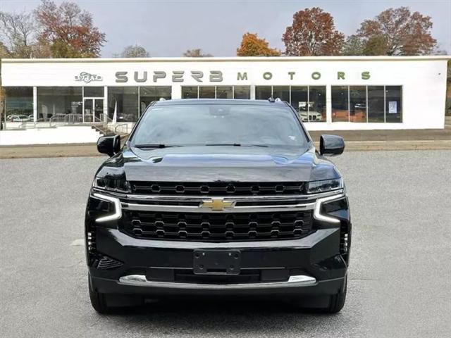 2023 Chevrolet Suburban 4WD LS