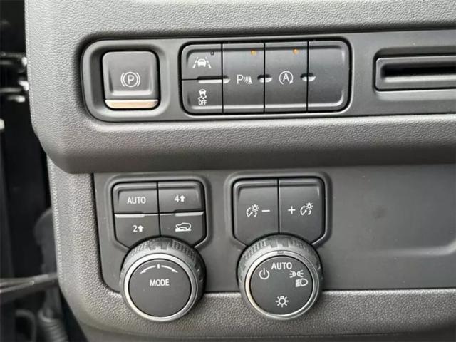 2023 Chevrolet Suburban 4WD LS