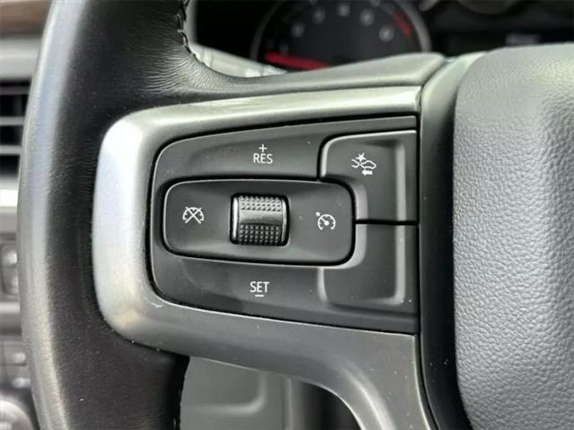 2023 Chevrolet Suburban 4WD LS