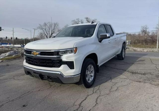 2022 Chevrolet Silverado 1500 4WD Double Cab Standard Bed LT