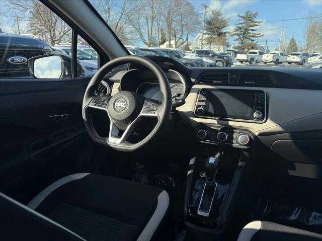 2021 Nissan Versa SV Xtronic CVT
