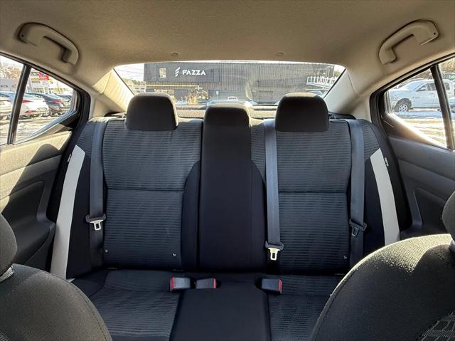 2021 Nissan Versa SV Xtronic CVT