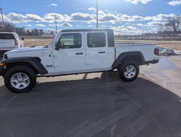 Used 2023 Jeep Gladiator Sport S with VIN 1C6HJTAG3PL514535 for sale in Jackson, MI
