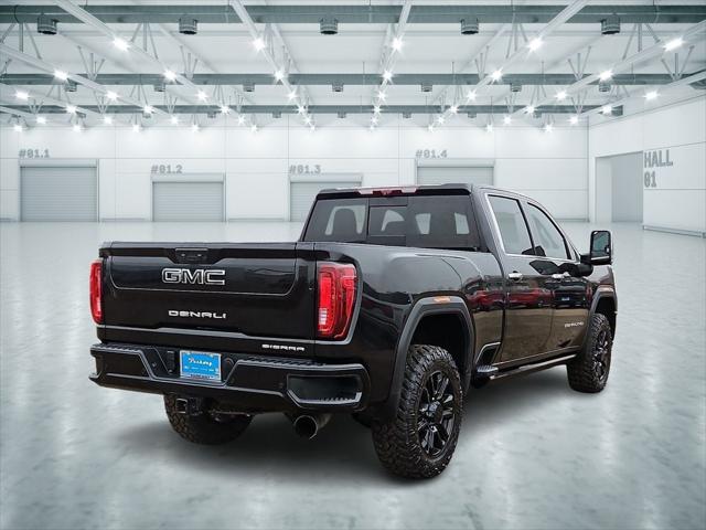 2022 GMC Sierra 2500HD 4WD Crew Cab Standard Bed Denali