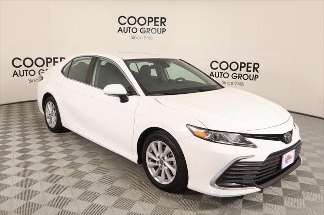 2022 Toyota Camry LE