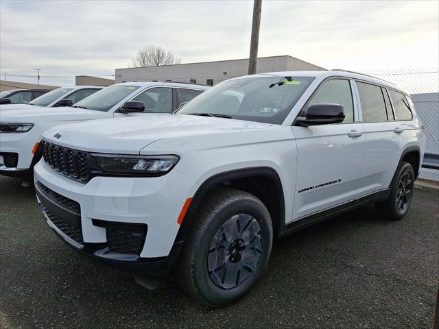 2025 Jeep Grand Cherokee GRAND CHEROKEE L ALTITUDE X 4X4