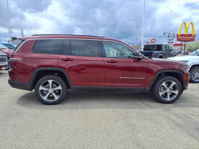 2025 Jeep Grand Cherokee GRAND CHEROKEE L LIMITED 4X4
