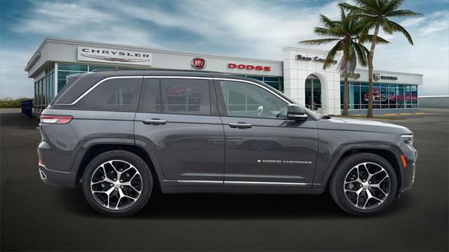 2025 Jeep Grand Cherokee GRAND CHEROKEE SUMMIT RESERVE 4X4