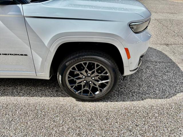 2025 Jeep Grand Cherokee GRAND CHEROKEE L SUMMIT 4X4
