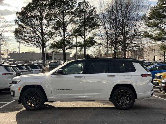 2025 Jeep Grand Cherokee GRAND CHEROKEE L SUMMIT 4X4
