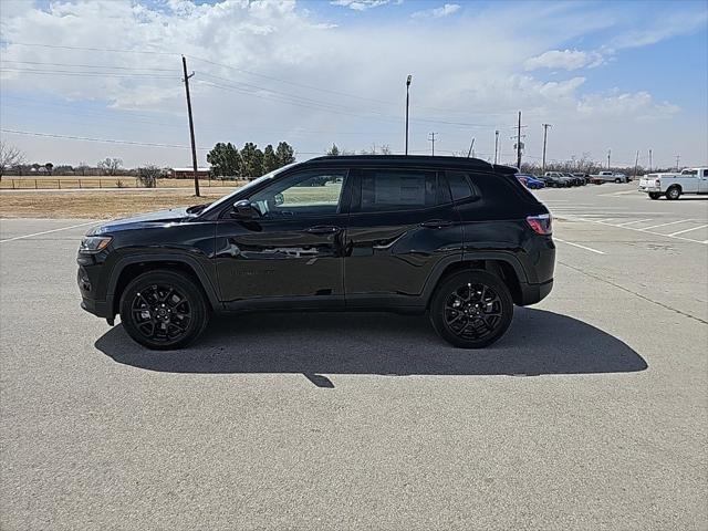 2025 Jeep Compass COMPASS LATITUDE 4X4