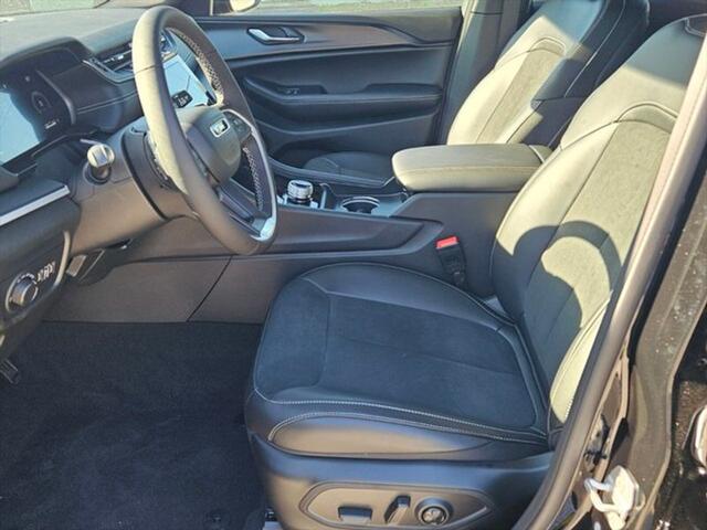 2025 Jeep Grand Cherokee GRAND CHEROKEE L ALTITUDE 4X2