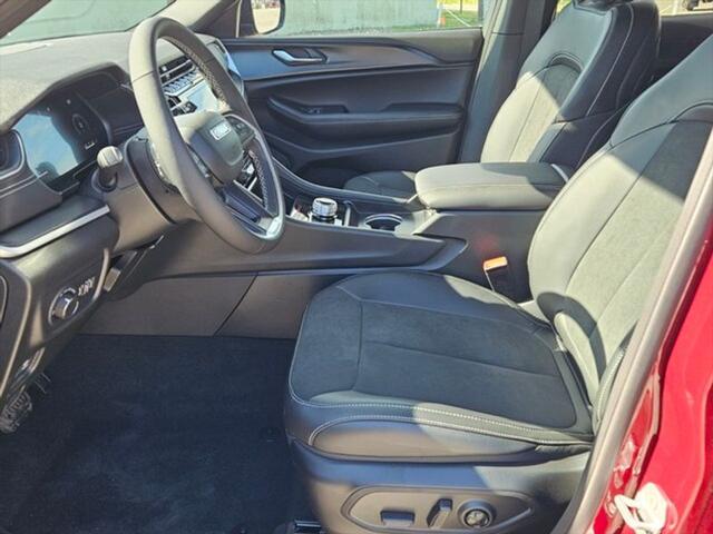 2025 Jeep Grand Cherokee GRAND CHEROKEE L ALTITUDE 4X2
