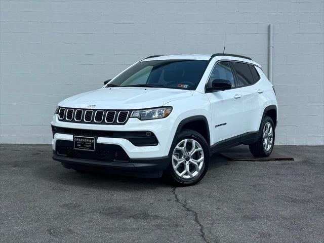 2025 Jeep Compass COMPASS LATITUDE 4X4