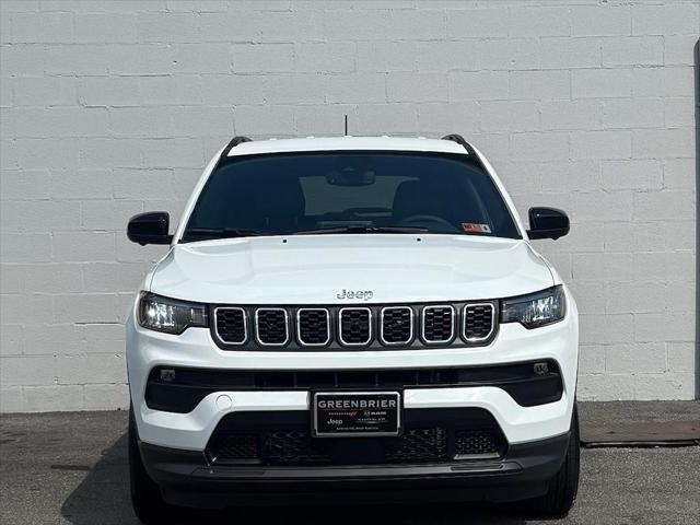 2025 Jeep Compass COMPASS LATITUDE 4X4