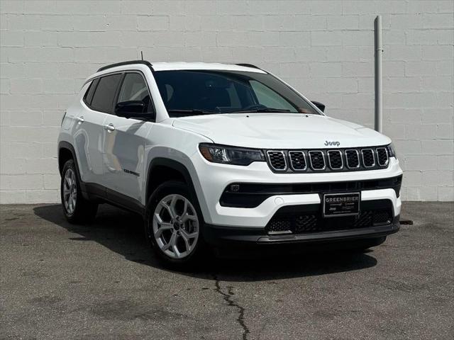 2025 Jeep Compass COMPASS LATITUDE 4X4