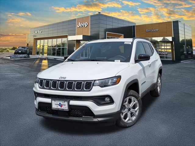 2025 Jeep Compass COMPASS LATITUDE 4X4