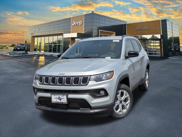 2025 Jeep Compass COMPASS LATITUDE 4X4