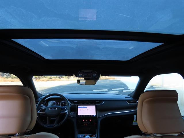 2025 Jeep Grand Cherokee GRAND CHEROKEE SUMMIT 4X4