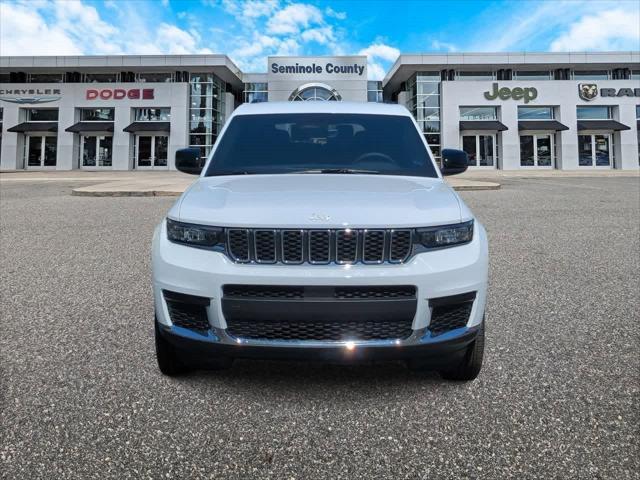 2025 Jeep Grand Cherokee GRAND CHEROKEE L LAREDO 4X4