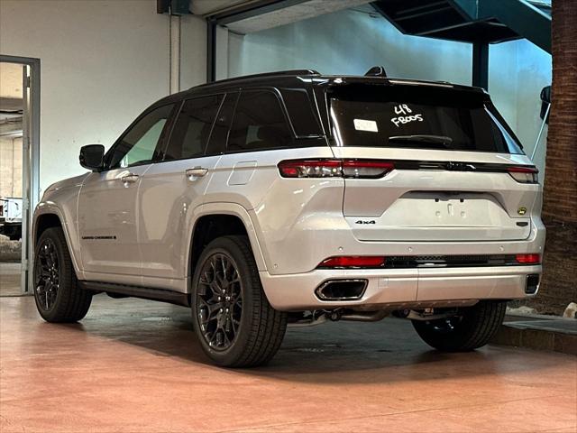 2025 Jeep Grand Cherokee GRAND CHEROKEE SUMMIT RESERVE 4X4