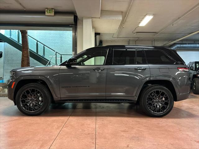 2025 Jeep Grand Cherokee GRAND CHEROKEE SUMMIT RESERVE 4X4