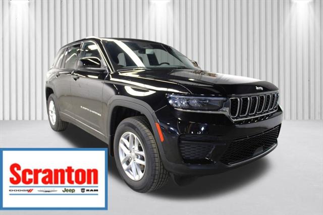 2025 Jeep Grand Cherokee GRAND CHEROKEE LAREDO X 4X4