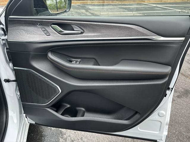 2025 Jeep Grand Cherokee GRAND CHEROKEE OVERLAND 4X4