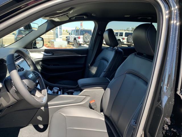 2025 Jeep Grand Cherokee GRAND CHEROKEE L LIMITED 4X2