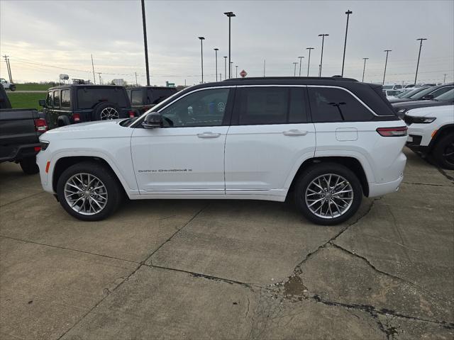 2025 Jeep Grand Cherokee GRAND CHEROKEE SUMMIT 4X4