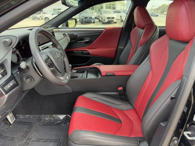 2024 Lexus ES 350 F SPORT Handling