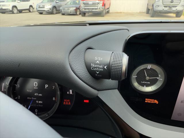 2024 Lexus ES 350 F SPORT Handling