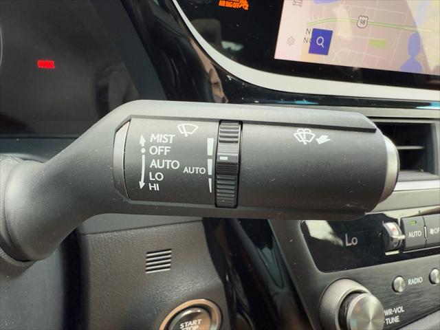 2024 Lexus ES 350 F SPORT Handling