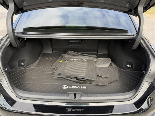 2024 Lexus ES 350 F SPORT Handling