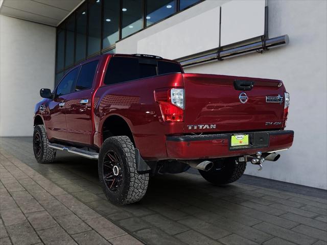 2017 Nissan TITAN SV