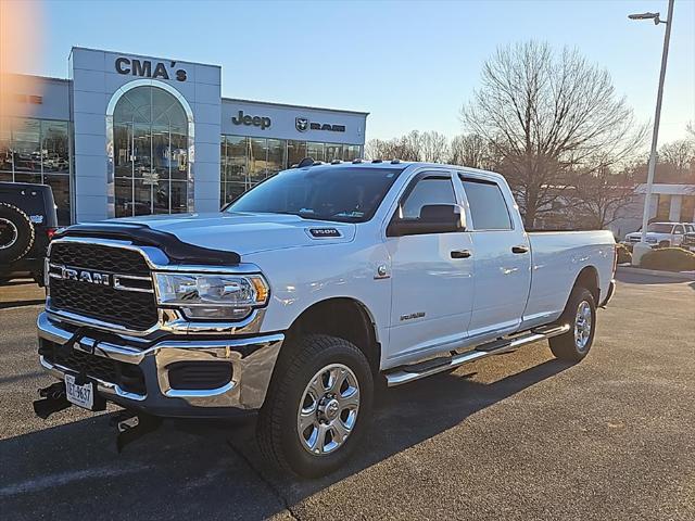 2020 RAM 3500 Tradesman Crew Cab 4x4 8 Box