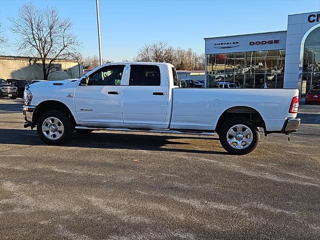 2020 RAM 3500 Tradesman Crew Cab 4x4 8 Box