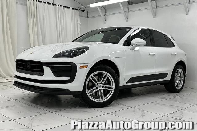 2024 Porsche Macan Base (PDK)