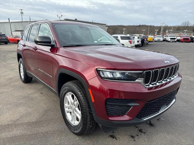 2023 Jeep Grand Cherokee Laredo 4x4